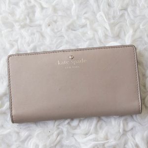 Kate Spade Wallet Stacy